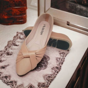 La tan model  women flats